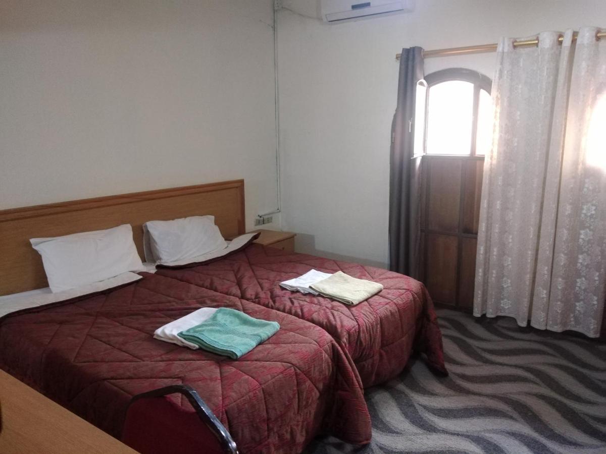 Queen Ayloa Hotel&Restaurant Мадаба Екстериор снимка